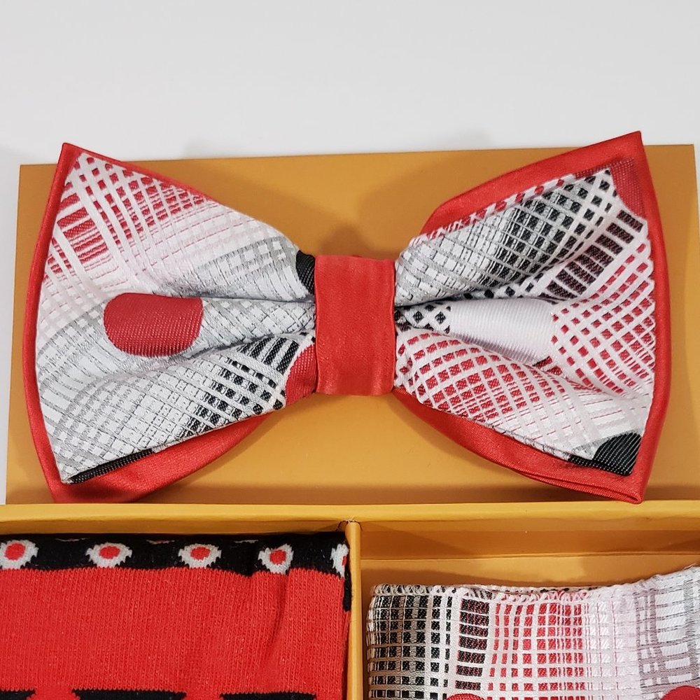Bow Tie Hanky Socks Box Set by R Lewis RGB004 Red - Picture 2 of 7